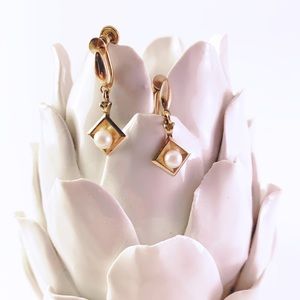 Vintage Moderne pearl earrings